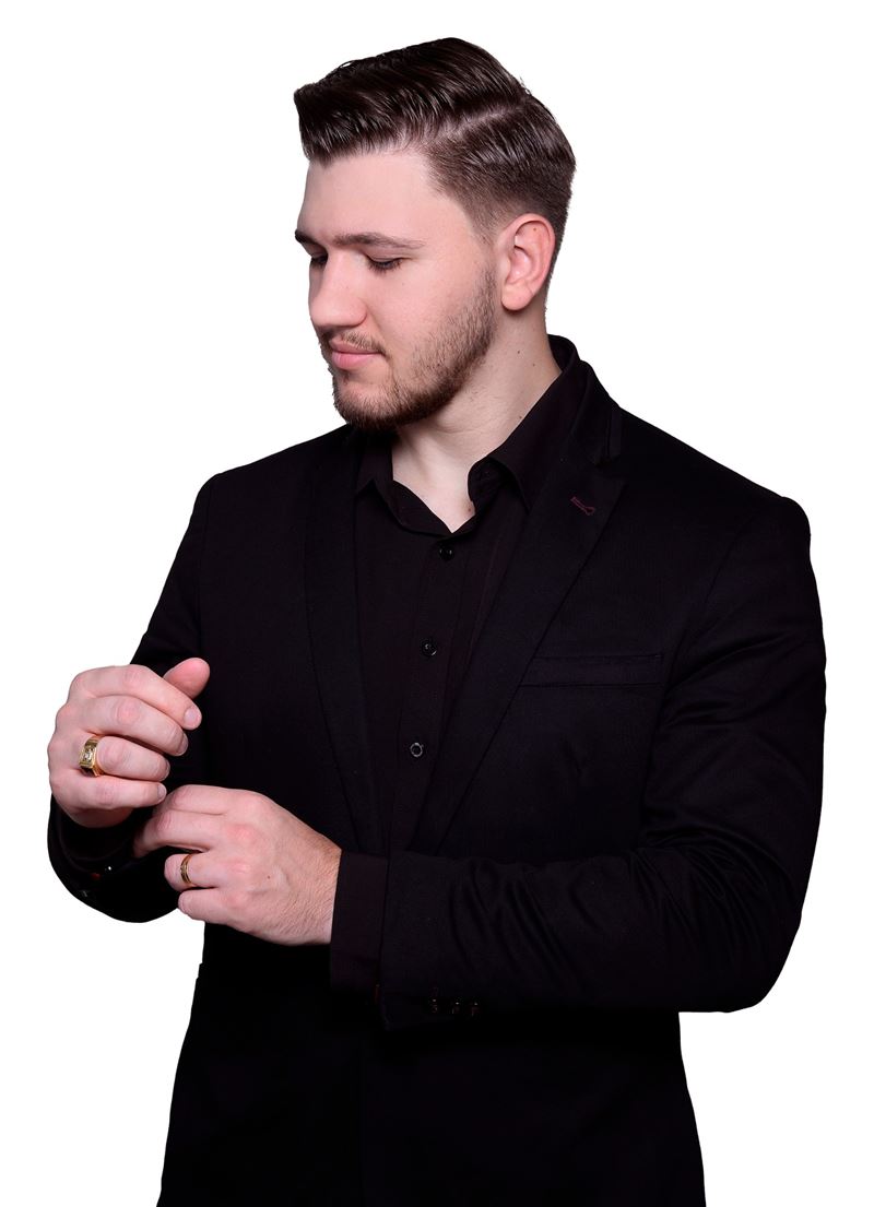 Lucas de Nadal de perfil